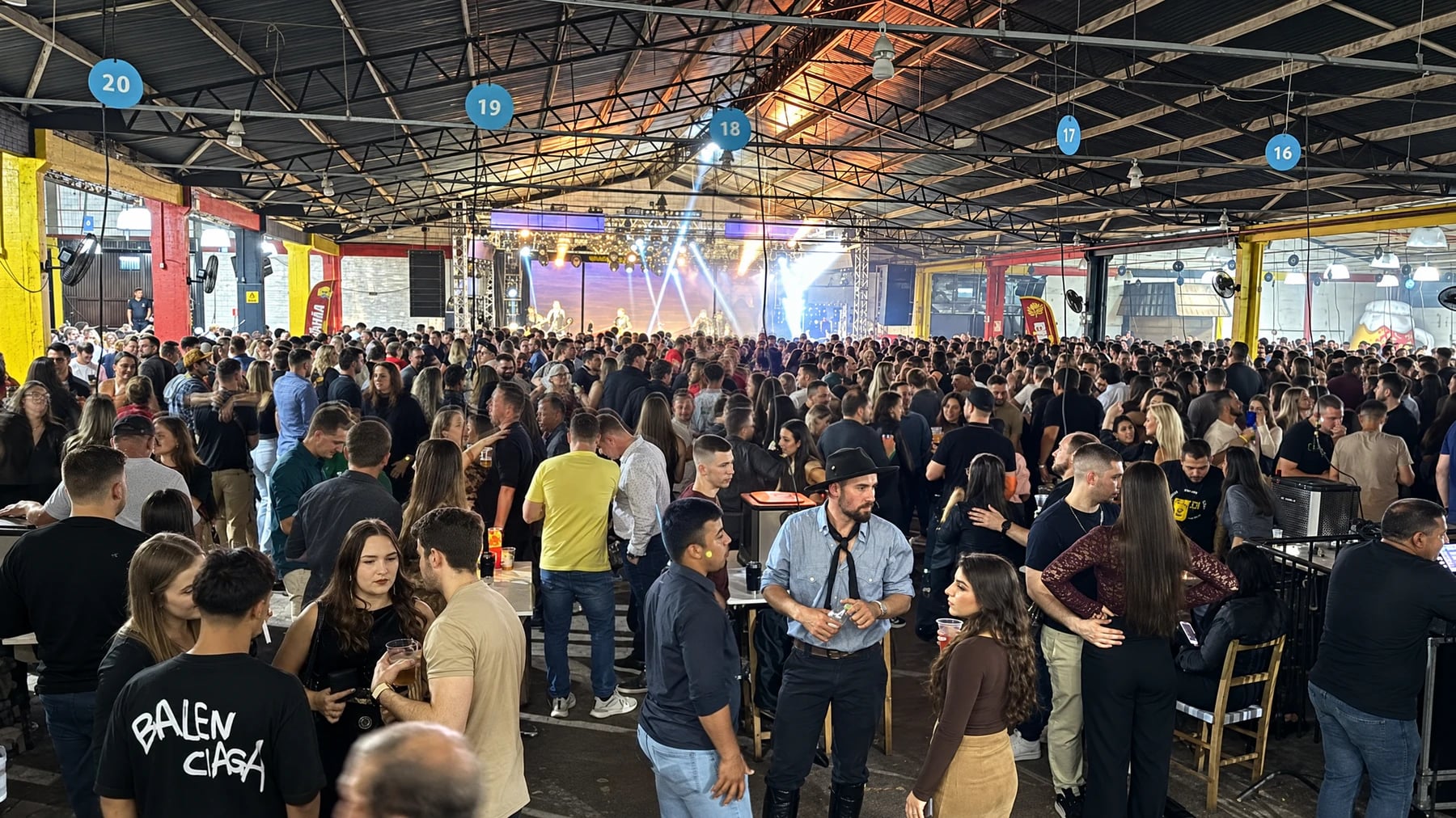 Baile de Chopp: como funciona, ingressos e chopeiras da Oktoberfest Missões